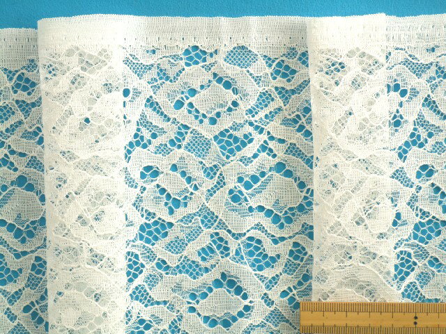 コードレース生地オフ白（100cm幅　2m）