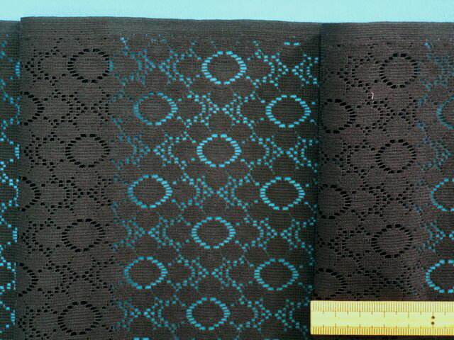 ラッセルレース生地黒（115cm幅　2m）