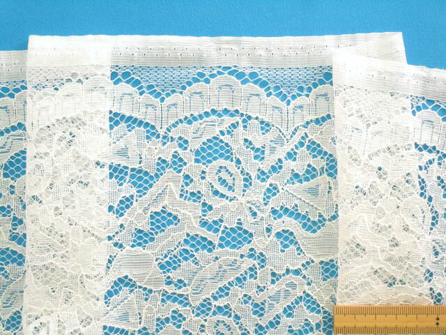 コードレース生地オフ白（100cm幅　2m）