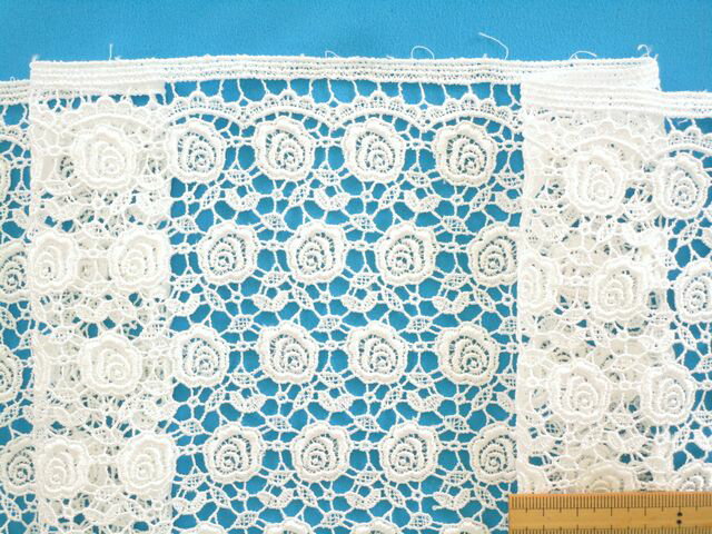 レーヨンケミカルレース生地花・オフ白（90cm幅　2m）