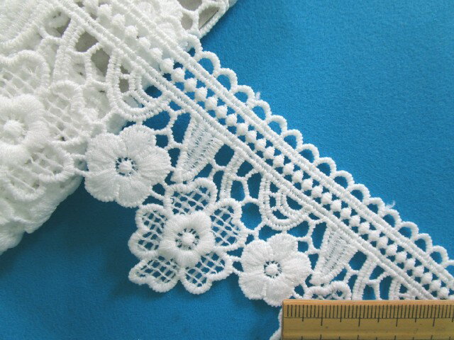 ナイロンケミカルレース（5.8cm幅 2m巻）オフ白