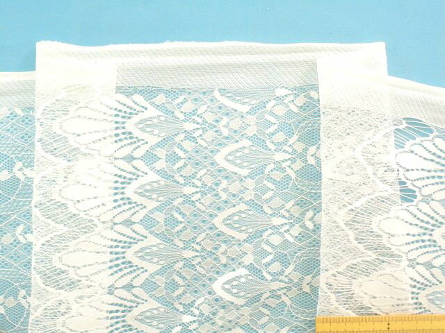 ラッセルレース生地オフ白（165cm幅　1．5m）