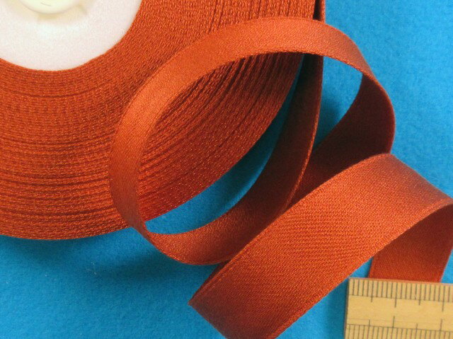 コットン両面サテンリボンレンガ（1．5cm幅　15m巻）