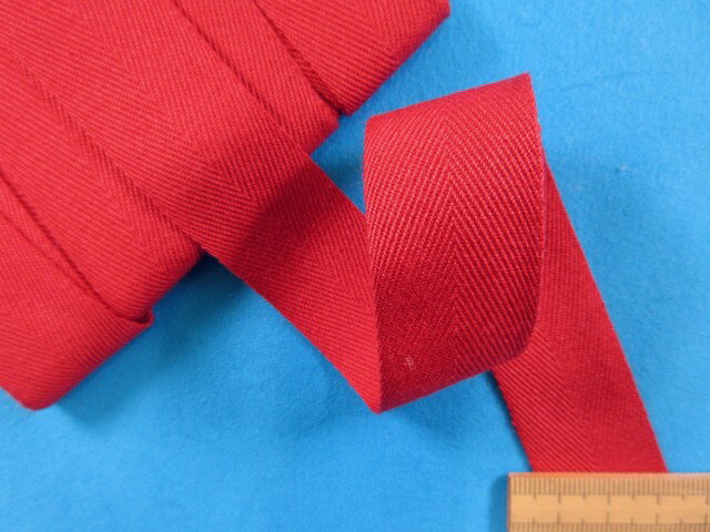 アクリルテープ（ソフトタイプ）（2.5cm幅　10m巻）赤