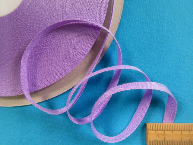 アクリルテープ（ソフトタイプ）（0.6cm幅 30m巻）藤紫