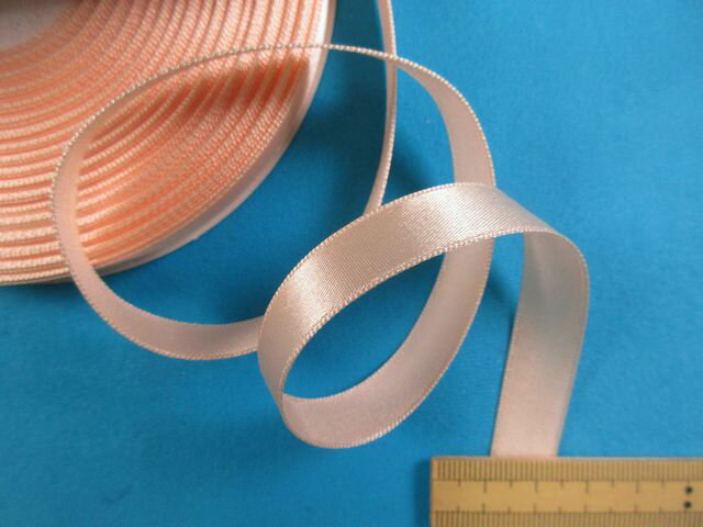 片面サテンリボン（1.3cm幅　30m巻）薄オレンジ