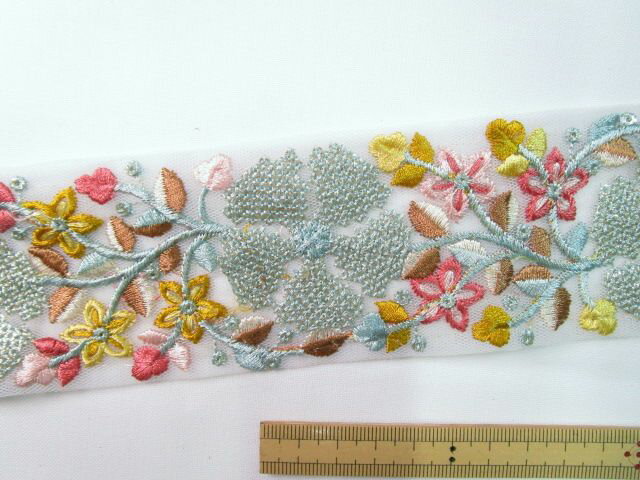 インド刺繍リボン（5.7cm幅 1m）薄グレー×水×カラシ