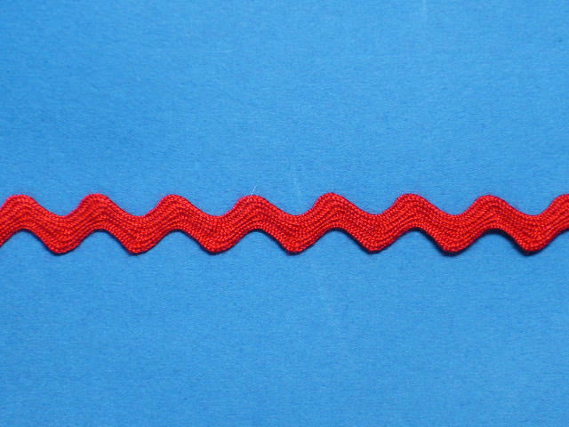 山道テープ赤（0．5cm幅　10m巻）
