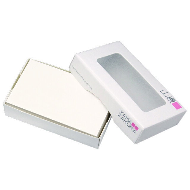 商品説明品&nbsp; &nbsp;名名刺 4号 さくら ホワイトCoC 025 サイズ（mm）55×91入数100 枚/箱米坪(g/m2)240 紙厚(mm)0.25コード105124備　考4号 FSC森林認証（無地タイプ）紙粉や紙むけが発生しにくくなるよう改良