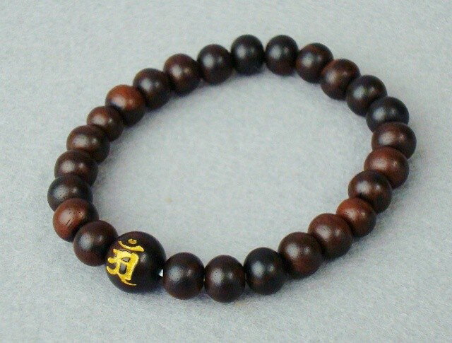 数珠ブレスレット 女性用　男性用 縞黒檀 共玉 8ミリ玉 Pケース入 ネコポス送料無料 ブレスレット 辰/たつ 干支　十二支　梵字 京念珠　腕輪数珠　腕輪念珠　Bracelet