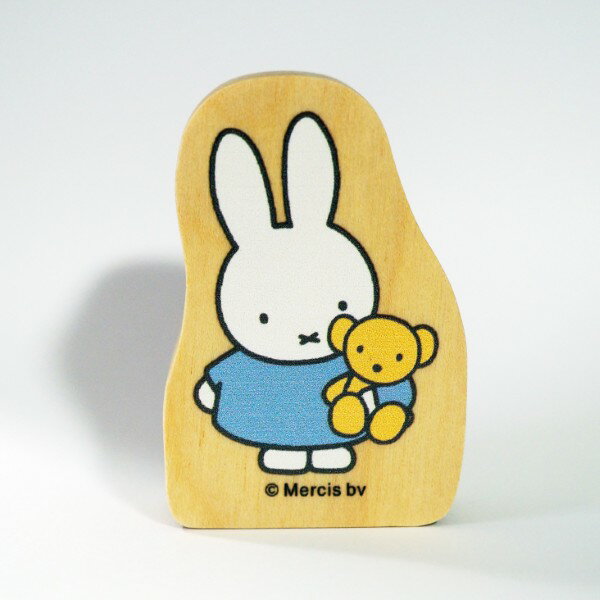 ブルーナウッドピース スタンプ 2011-010 ミッフィー クマ 人形 くまさん 持つ ぬいぐるみ マスコット ..