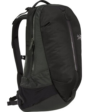 【正規品】アークテリクス ARC'TERYX アロー 22 バックパック L07400400 686487466227 ARRO 22 リュック ファッション PC収納可 A4サイズ 22リットルCarbon Copy 通勤通学 カジュアル タウンユース