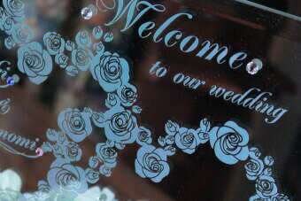 ウェルカムボード ブライダル 【スタンド・装飾花付】ミラー　卓上サイズ(A4程度) 鏡 ホログラム ウェディング ウエディング 結婚式 オリジナル 結婚祝い