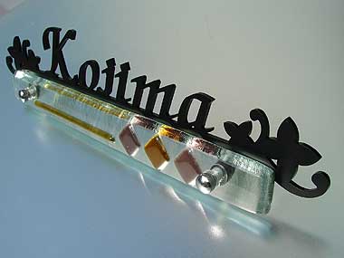 ステンレス表札【ガーデニングの様に戸建を彩る】ガラス 戸建 ステンレス 玄関 おしゃれ 表札 アイアン表札風 アルファベット シンプル 風水 切り文字 英語ネーム プレート 表札 オシャレ　アイアン 2