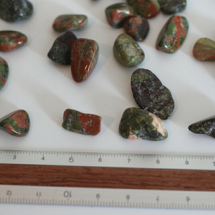 【在庫限り】 鉱石 ユナカイト 250g さざれ 天然石・パワーストーン