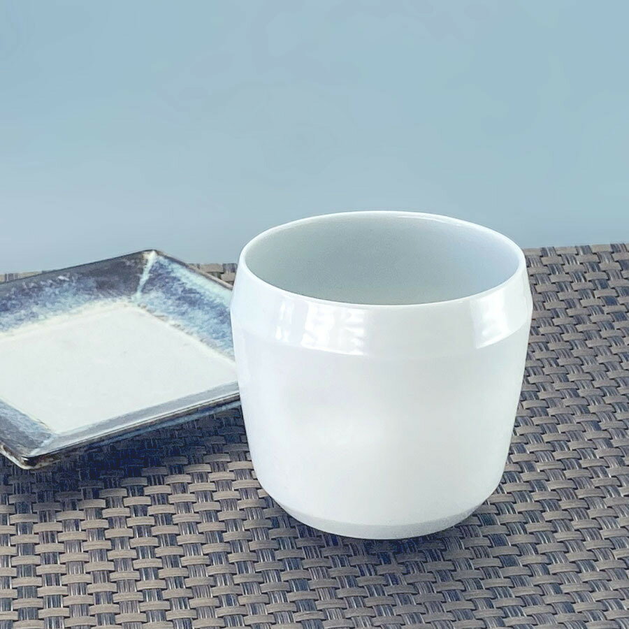 Rakuten - 青磁 たっぷり 碗 ロック カップ 焼酎 おしゃれ かわいい 美濃焼 日本製 陶器 器 父の日 実用品　直径8.8cm