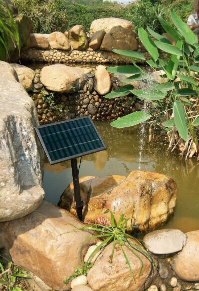 [電気代0円]ソーラーパネルで省エネ仕様 お庭の噴水や池でも使えるソーラー池ポンプ　ソーラー充電　屋外　防水　循…
