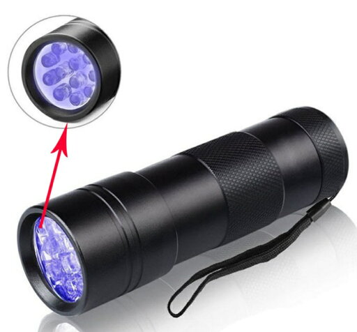 LED ブラックライト 12灯 12LED 用途いろいろ コンパクト 紫外線ライト お札 判定 鑑定 海外の紙幣の偽札判定 dar-shiri02 LED ブラックライト 12灯 12LED 用途いろいろ コンパクト 紫外線ライト お札 判定 鑑定 海外の紙幣の偽札判定 dar-shiri02