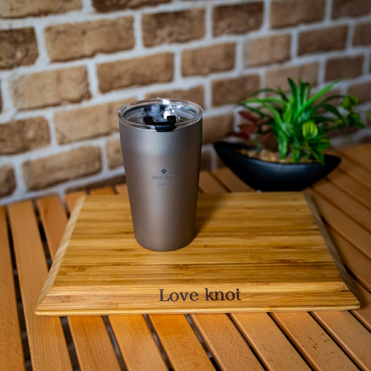 LOVEKNOT ダブル構造タンブラー500チタン製 食器 和食器 カップ 蓋付 アウトドア キャンプ バーベキュー軽量 防災　父の日　ギフトキャンプ、トレッキング、アウトドア用品