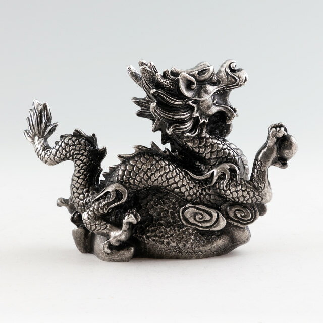 薩摩錫器 錫 置物 龍-KIRISHIMA 黒漆加工 台付 186M-5 薩摩錫器工芸館 代引不可※12月24日からのご注文は1月6日より順次発送父の日 錫器 錫製 置物 還暦祝 結婚祝 退職祝 贈答 母の日 プレゼント ギフト 伝統工芸品 [2]
