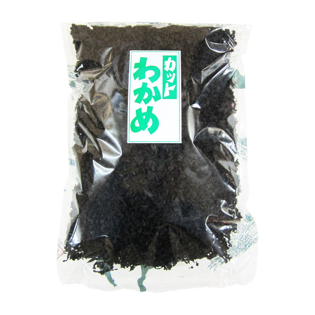 商品詳細 ■商品番号 225210 ■商品種別 若布 ■内容量 500g ■保存方法 高温多湿を避け、冷暗所にて保存して下さい。 ■賞味期限 365日 ■産地 - ■メーカー 大阪昆布フジイ ■原材料 中国産わかめ コメント カットされているので水でもどしてすぐに料理にお使いいただけます。汁物や酢の物、サラダ、カルパッチョなどにお使いください。 機能性成分が豊富なわかめは、毎日欠かさず摂りたい食材の一つです。 大阪昆布フジイ 昆布 コンブ カット若布 中国産 500g だし