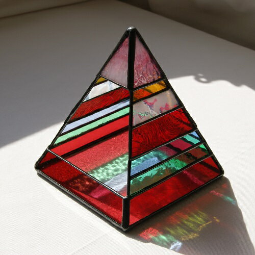 ステンドグラス　小物・カラーピラミッド（KM54）