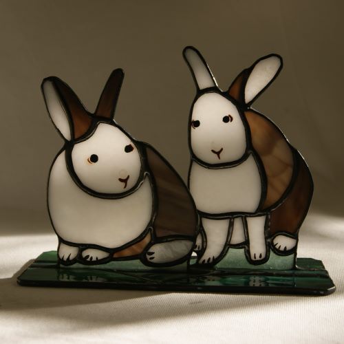楽天市場】うさぎ(ステンドグラス|アート・美術品・骨董品 楽天市場】うさぎ(ステンドグラス|アート・美術品・骨董品