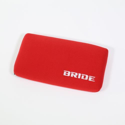 メーカー/商品名 　BRIDE(ブリッド)　ランバー用チューニングパッド(左右1組) レッド 商品備考 　EUROSTERシリーズ、DIGOシリーズ、JAPAN、REIMS、SPORT、HISTRIX、edirb、STREAMS、ZAOUは使用不可。 商品説明 　シートをドライバーの身体にフィットさせ、ホールド性能を高めます。 商品番号 　K04BPO 備考 　こちらの商品は、出荷日が決まっております。 　毎週火曜日の午前中までにご注文(お支払完了)いただいた商品は、同火曜日から受注を開始し、 　金曜日にメーカーブリッドを出荷後、翌週月曜日に弊社代理店を経由してご注文者様宛へ 　お届けさせていただきます。 　※火曜日、金曜日、月曜日が祝日の場合は、翌日へ順延します 納期について 　お届け商品の納期については、ご注文後こちらからメールでお知らせしております。 　お届けまでに7日以上かかる商品については、一度注文を保留して 　ご注文継続かどうかご確認致しますので、メールへご返信をお願いします。 　ご注文時期によっては、お届けまでにお時間を頂戴する場合がございますので 　お急ぎの方は、事前にメールにて納期のご確認をお願いします。 注意事項 　掲載の情報はデータ作成当時のものです。車種情報や商品詳細など 　当時とは更新されている場合もございますので、 　ご注文前にはお客様ご自身でご確認をよろしくお願い申し上げます。