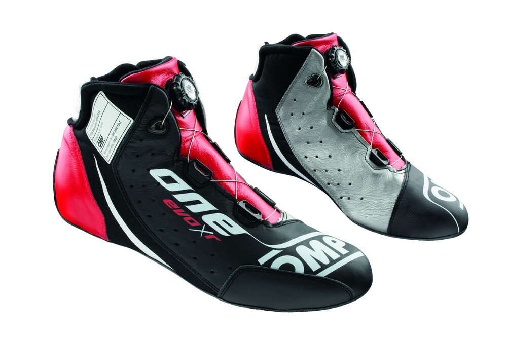 OMP ONE EVO R SHOE ブラック／シルバー／レッド【サイズ 42】（レーシングシューズ） 品番：IC0-0805-B01-172-42