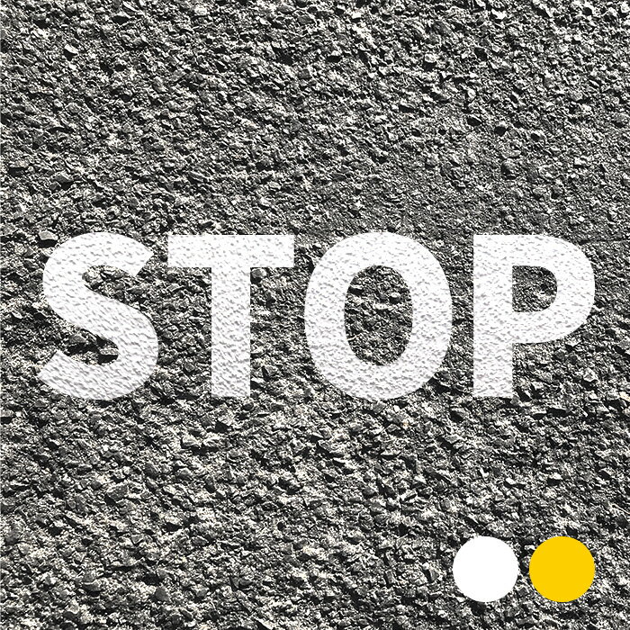 「STOP」コンクリート・アスファル�
