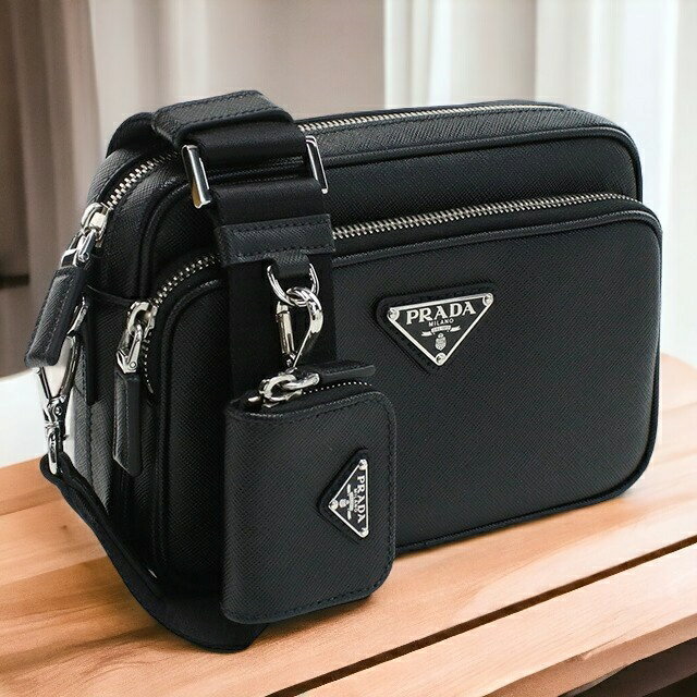 プラダ 斜め掛け ショルダーバッグ メンズ ブランド PRADA SAFFIANO TRAVEL レザー イタリア 2VH170 NERO ブラック バッグ 父の日 プレゼント 実用的