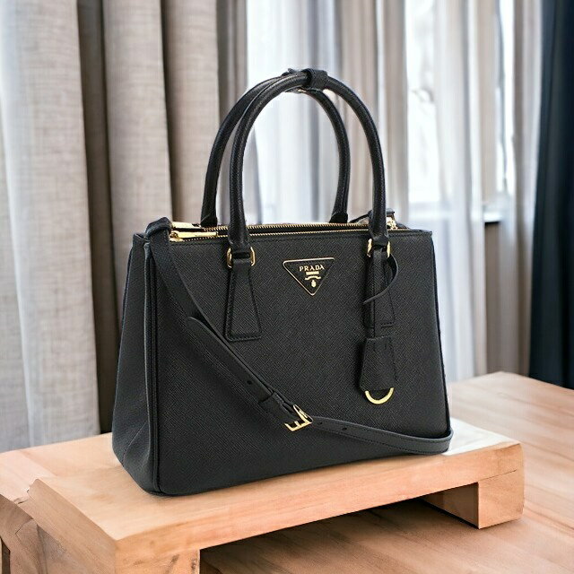 プラダ ハンドバッグ（レディース） プラダ ハンドバッグ レディース PRADA SAFFIANO LUX レザー イタリア 1BA863 NERO ブラック バッグ