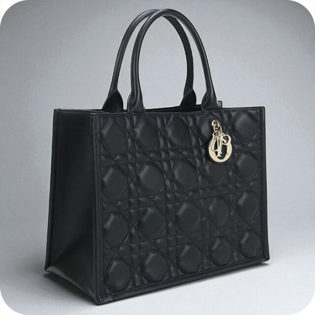 【中古】 ディオール トートバッグ レディース ブランド Dior ブックトート カナージュミディアム M1324 OWHP M900 ブラック バッグ 軽量 手提げ 高級 おしゃれ プレゼント 女性 実用的 かわいい