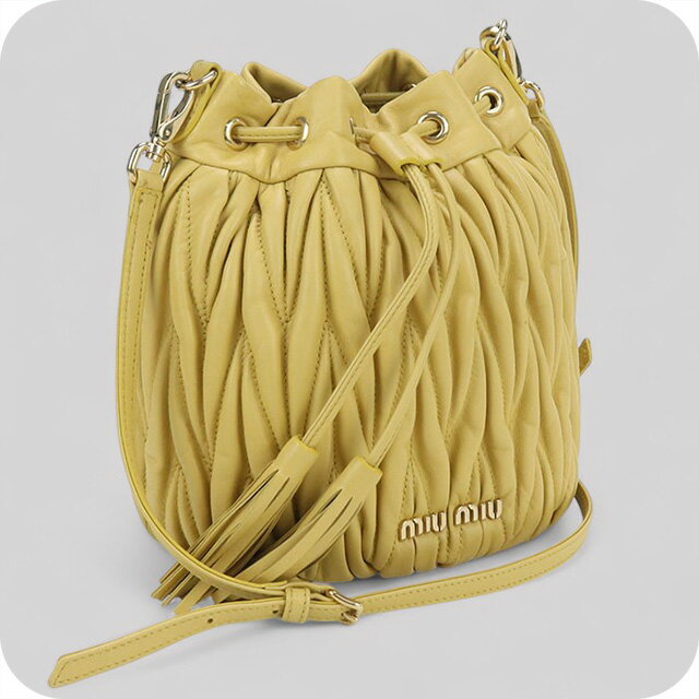 楽天市場】イエロー（ブランドミュウミュウ）（レディースバッグ