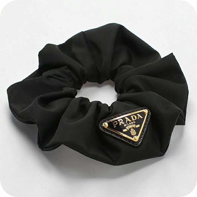 プラダ シュシュ レディース ブランド Re-Nylon ヘアアクセサリー 1IF015_2DMI_F0632 PRADA ブラック関連ワード： ブランド ファッション おすすめ 人気 定番 かわいい カワイイ 可愛い カジュアル フォーマル ビジネス スーツ 仕事 就職祝い おしゃれ オシャレ シンプル 大きい 小さい 大きめ 小さめ 春 夏 秋 冬 子供 キッズ 小学生 中学生 高校生 大学生 社会人 大人 オトナ 10代 20代 30代 40代 50代 60代 レディース 女性 母親 娘 女の子 女子 恋人 彼女 プレゼント ギフト 祝い 贈り物 誕生日 卒園 卒業記念 記念品 クリスマス 母の日 敬老の日 入学祝い 合格祝い 新生活 新入生 新社会人 新卒プラダ シュシュ レディース PRADA Re-Nylon 1IF015_2DMI_F0632 ブラック ヘアアクセサリー 髪留め ヘアゴム ヘアアクセサリー 品番1IF015_2DMI_F0632素材リサイクルポリアミドカラーブラック付属品純正BOX保証初期不良のみ対応コンディションSランク:未使用品全体コンディション目立つキズや汚れはありません。REUSE ヘアアクセサリーの商品一覧はこちら♪類似モデルはこちら78,280円80,340円32,280円81,300円68,690円100,070円53,350円67,600円67,600円