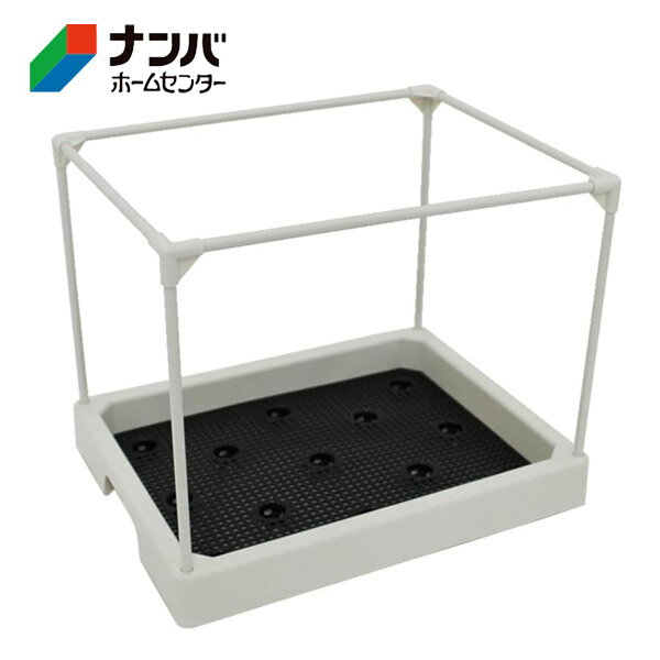 【仕様】 ●カラー：オフホワイト ●サイズ：幅35×奥行27×高さ28cm ●材質：スチールパイプ（樹脂コーティング）、ポリプロピレン、ポリエチレン、シリコン ●セット内容：トレイ、止水栓、パイプ、雨よけシート、日よけシート 【商品の特長】 ●多肉植物をたくさん並べられる！ ●最大3段まで積み重ね可能！ ●通気性・排水性抜群のデザイン！ ●日よけ・雨よけシート付属 【使用上の注意】 ●使用上の注意をよくお読みになりご使用下さい。