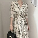 花柄 ホワイ ウエスト 鎖骨きれい 春 ワンピース ブラック レディース フラワー 夏 黒 五分袖 Vネック Aライン フレアワンピース