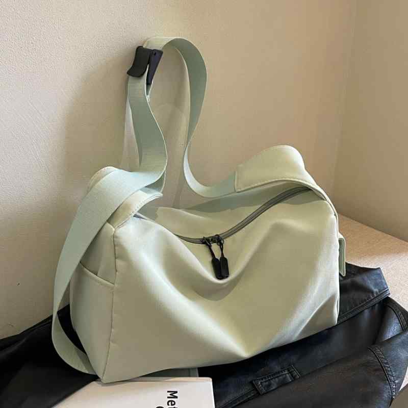 ボストンバッグ ショルダーバッグ レディース 女性用 黒 白 緑 キャンバス 大容量 ポケット 多用途 やわらかい ベーシック 使い