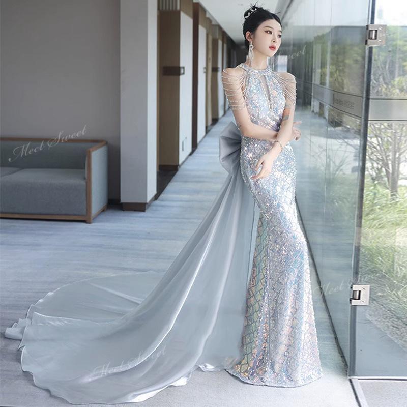 シルバー パーティードレス ビーズ ホルターネック 演 リボン マーメイドドレス ウェディングドレス スパンコール カラードレス