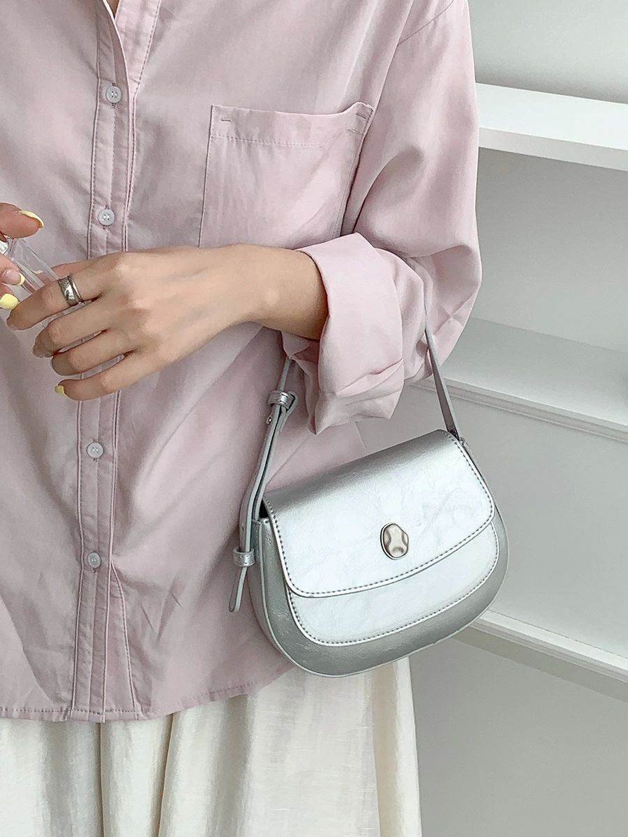 マルチコーデ インスタ映え ニッチ 手提げバッグ