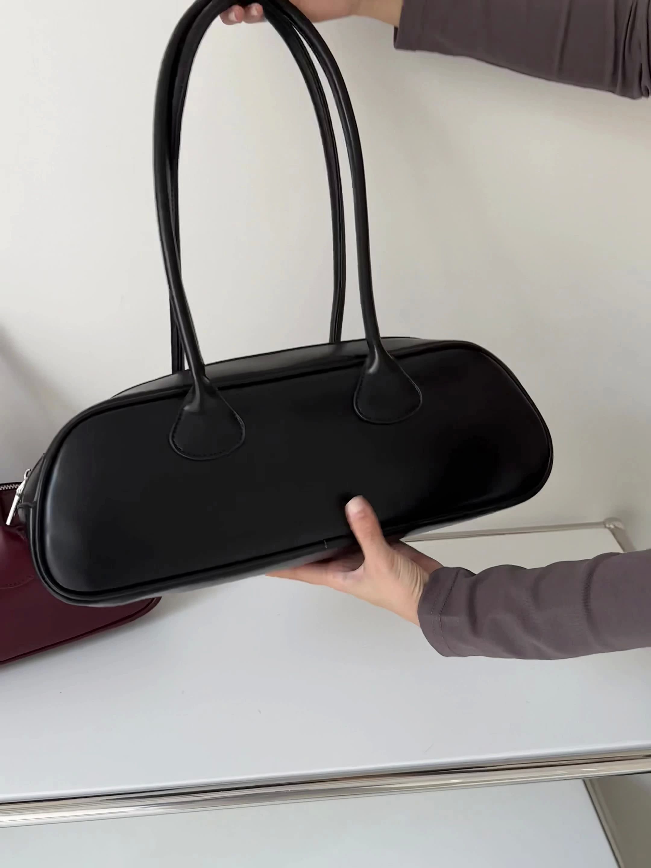 高級感 大容量 通勤用 アンダーアームバッグ