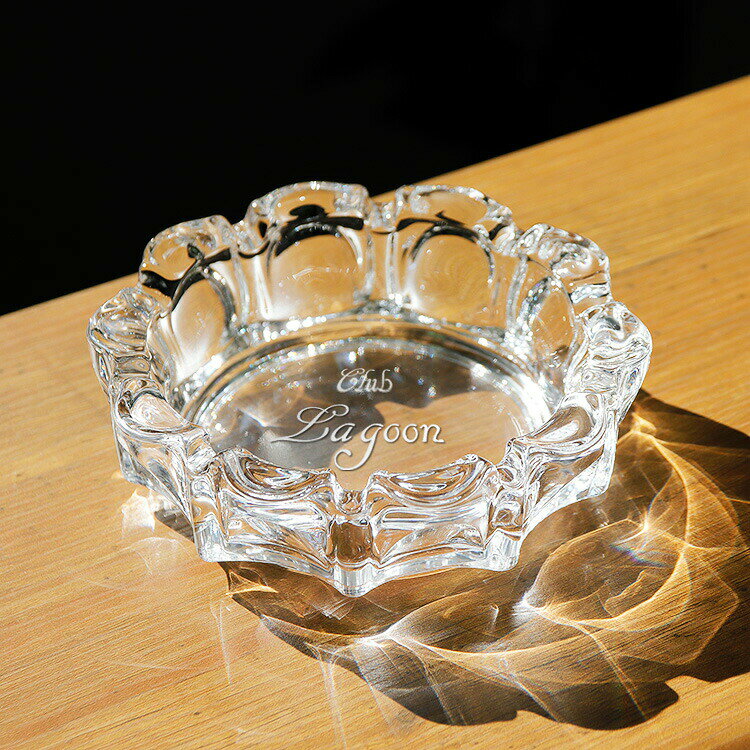 灰皿 名入れ ガラス 日本製 卓上 ネーム 刻印 スナック 喫茶店 おしゃれ 煙草 ギフト メッセージ インテリア アイコス グロー 加熱式タバコ おしゃれ プレゼント 誕生日 記念 父の日 男性 女性 定年 退職 卒業