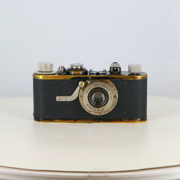 【中古】 (ライカ) Leica A型 ブラック 近接新エルマー 50/3.5付【中古カメラ レンジファインダー】 ランク：B