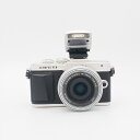 【中古】 (オリンパス) OLYMPUS E-PL7 14-42EZレンズキツト シルバー【中古カメラ デジタル一眼】 ランク:B
