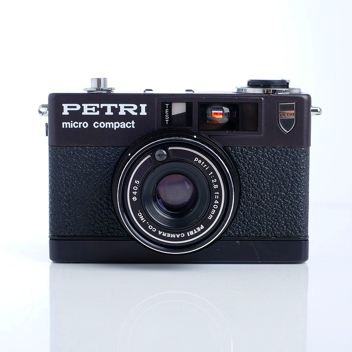 「レモン社　秋葉原店在庫」【フィルムカメラ】商品コード：2111040332339付属品：商品状態：ランク：B店舗在庫を移動するため2〜3日のお時間を頂戴いたします。※オンラインで見た事と商品コードを伝えて頂くとスムーズです。データ更新日：2026/09/09 13:43:43更新日の前日営業終了時点での在庫状況です。