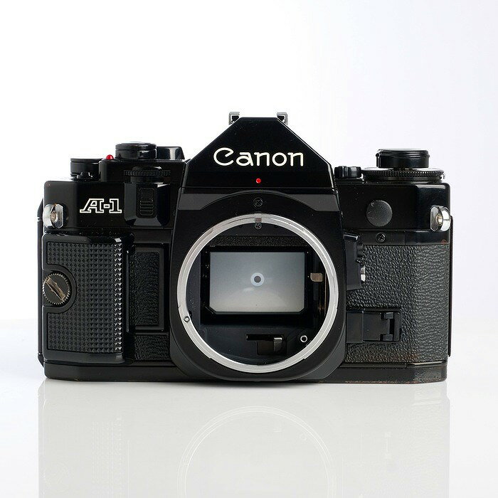 Canon A-1 フィルム一眼レフカメラ FD300mm f4レンズ付き New FD300mm F4L - キヤノンカメラミュージアム