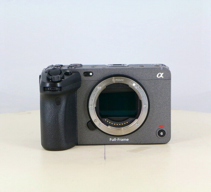 【中古】ソニー ILME-FX3 ボデイ ランク：B「カメラのナニワ　梅田買取センター在庫」【デジタル一眼】商品コード：2221091103397