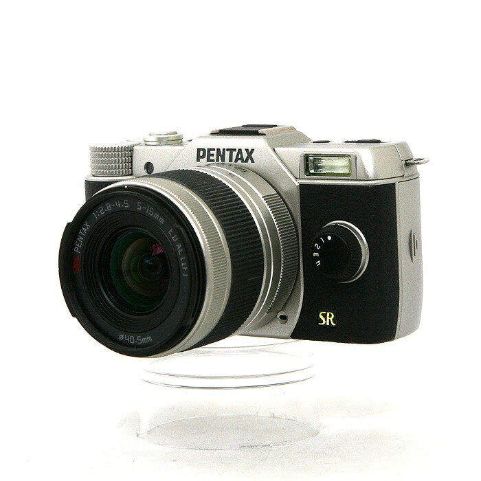 【中古】ペンタックス Q7 ズームレンズキツト シルバー ランク：B-「タカチホカメラ　p.house小倉店在庫」【デジタル一眼】商品コード：2222120089880