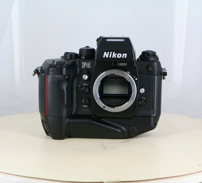 付属品：ファインダー剥離　液晶表示不良商品状態：現状渡し品ランク：C店舗在庫を移動するため2〜3日のお時間を頂戴いたします。※オンラインで見た事と商品コードを伝えて頂くとスムーズです。データ更新日：2026/09/08 13:53:55更新日の前日営業終了時点での在庫状況です。