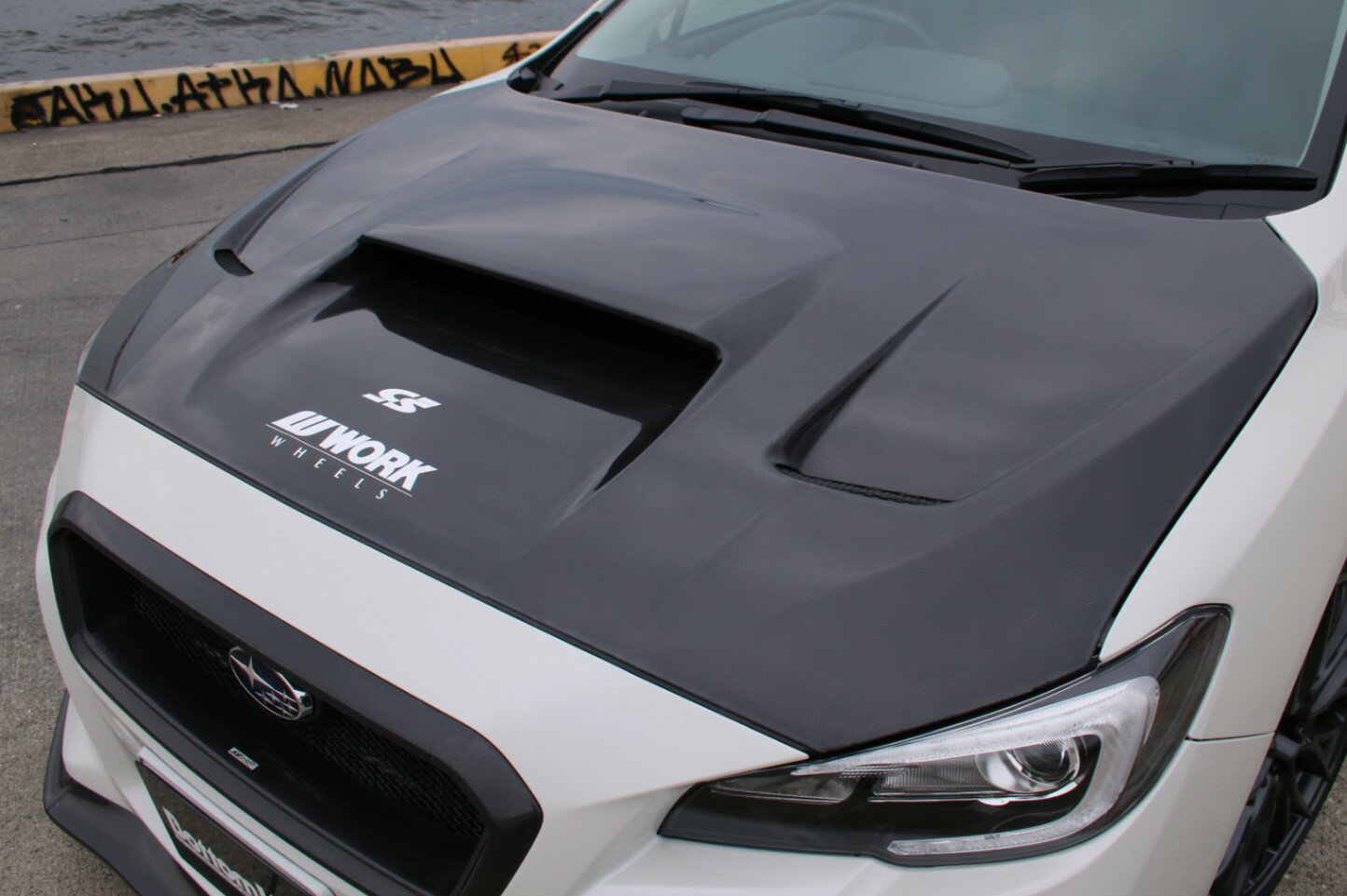 チャージスピード CHARGESPEED レヴォーグ VM# ボンネット（ダクト付） FRP製　CSEF-098508